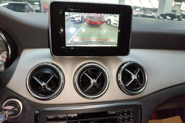 Used Mercedes-Benz GLA 2015 GLA 220 4MATIC Luxury Model
