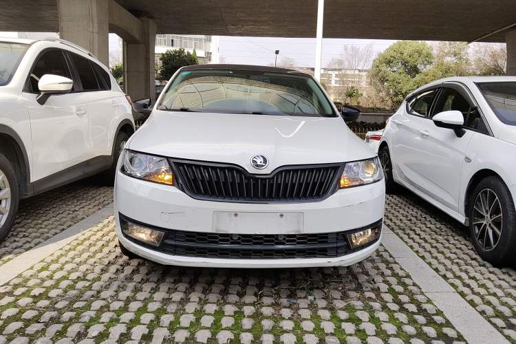 Used Skoda Rapid Spaceback 2016 Revised 1.6L Automatic Smart Drive Version