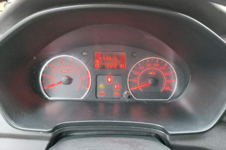 Used Wuling Hongguang V 2022 1.5L Jingqu Version Hydraulic Power Steering LAR
