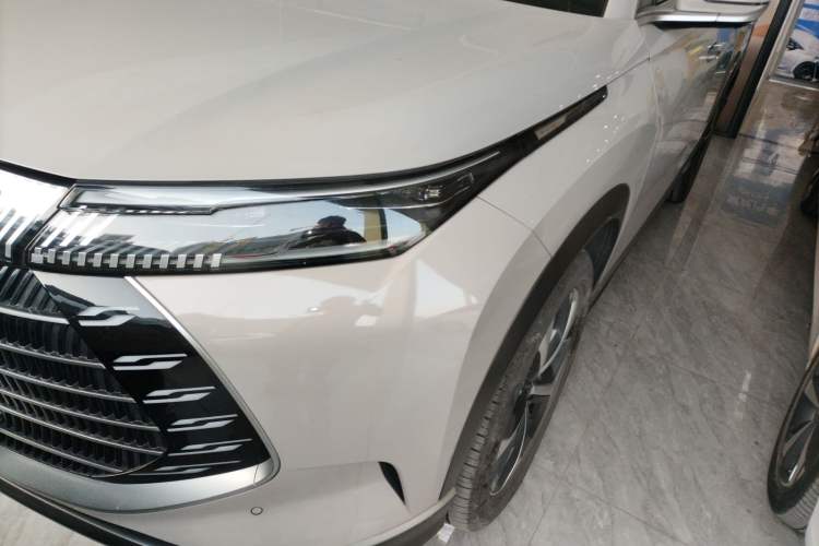 Used BYD Frigate 07 2023 DM-i 100KM Prestige Model
