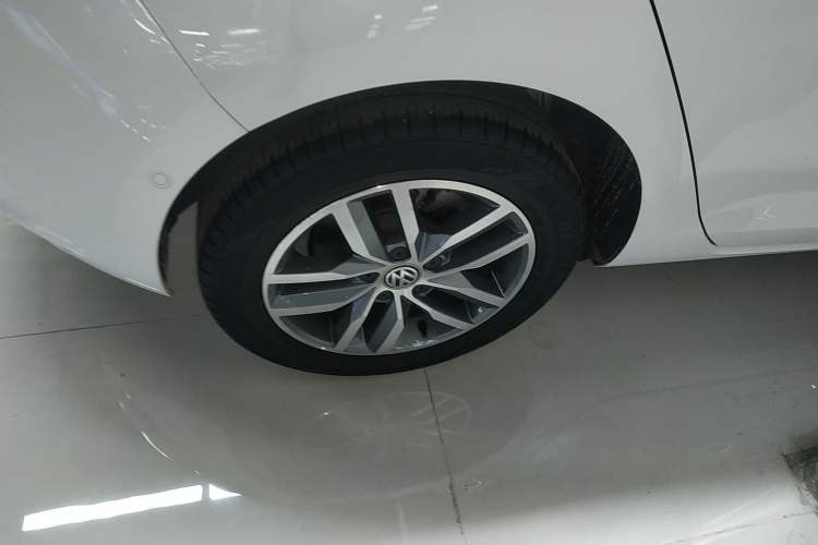 Used Volkswagen Golf 2017 230TSI Automatic Luxury Million-Vehicle Commemorative Edition