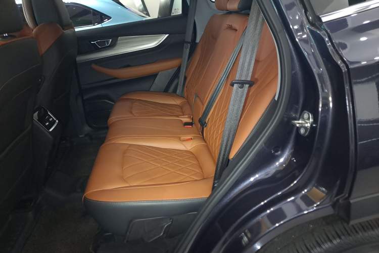 Used Chery Tiggo 8 PLUS 2022 290TGDI DCT Luxury Edition+
