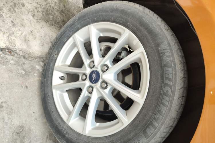 Used Ford Focus 2015 Hatchback EcoBoost 125 Automatic Supreme Style Edition