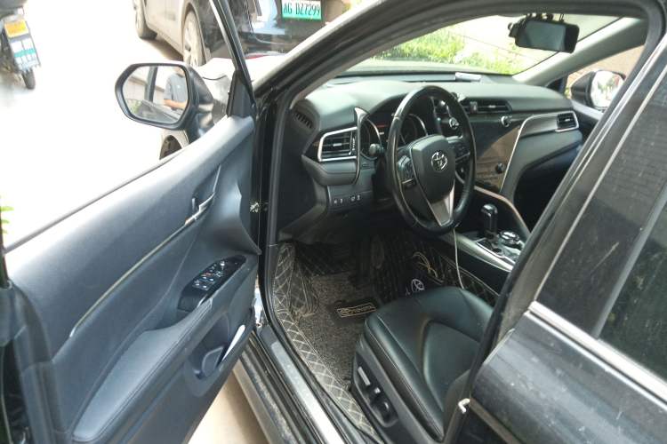 Used Toyota Camry 2019 Revised Version Dual-Engine 2.5 HG Luxury Edition
