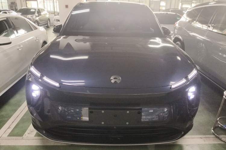 Used Nio EC6 2024 75 kWh