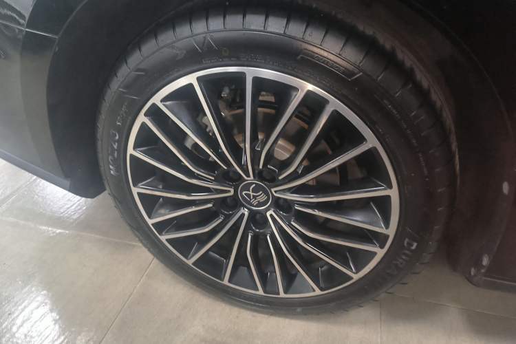 Used BYD Han 2020 EV Long-Range Luxury Model
