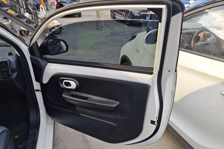 Used Roewe Clever 2021 302km Excellence Edition
