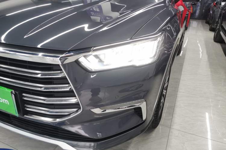 Used BYD Song Pro New Energy 2019 DM 1.5T Four-Wheel Drive Performance Edition Flagship Model
