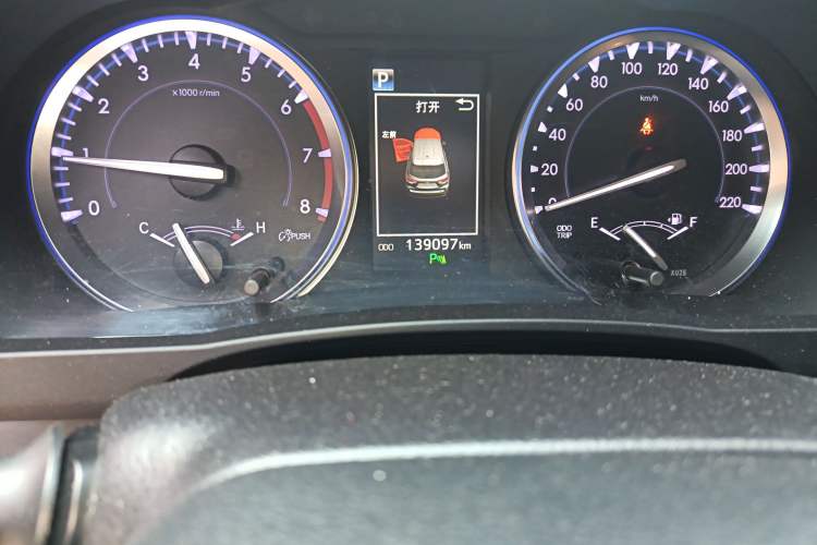 Used Toyota Highlander 2018 2.0T Four-Wheel Drive Prestige Version 7 Seats China VI Standard