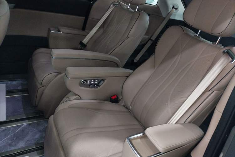 Used XPeng X9 2025 740 Ultra-Long Range Max