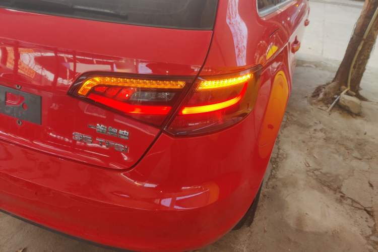 Used Audi A3 2015 Sportback 35 TFSI Millionth Anniversary Comfort Model
