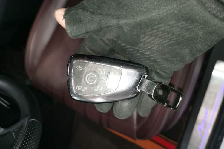 Used Buick Century 2023 2.0T Seven-Seater Yinshi Edition
