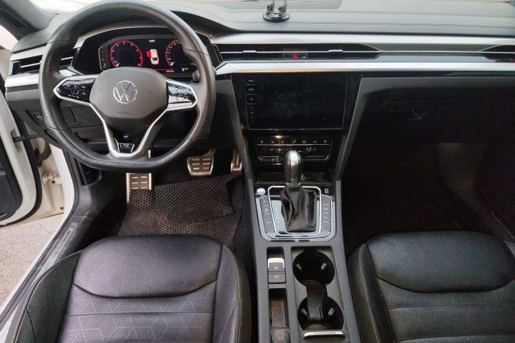 Used Volkswagen FAW-Volkswagen CC 2023 380TSI Striking Edition
