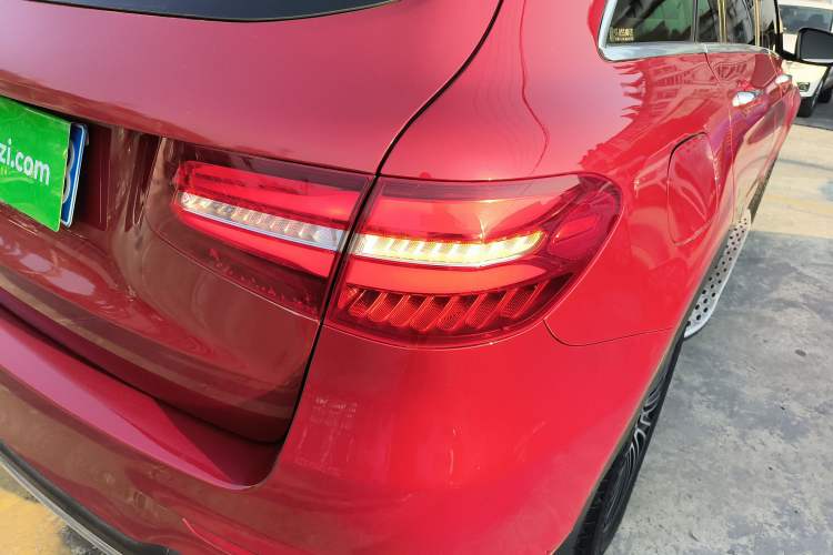 Used Mercedes-Benz GLC 2019 GLC 260 L 4MATIC Dynamic Model
