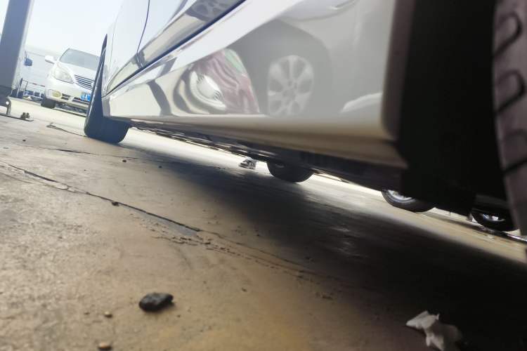 Used BMW 3 Series 2014 320Li Fashion Model
