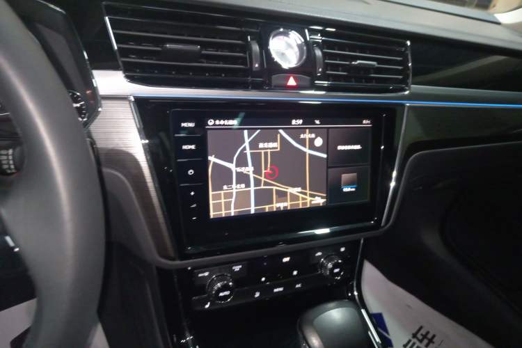 Used Volkswagen Phideon 2019 380TSI Two-Wheel Drive Business Edition China VI Standard
