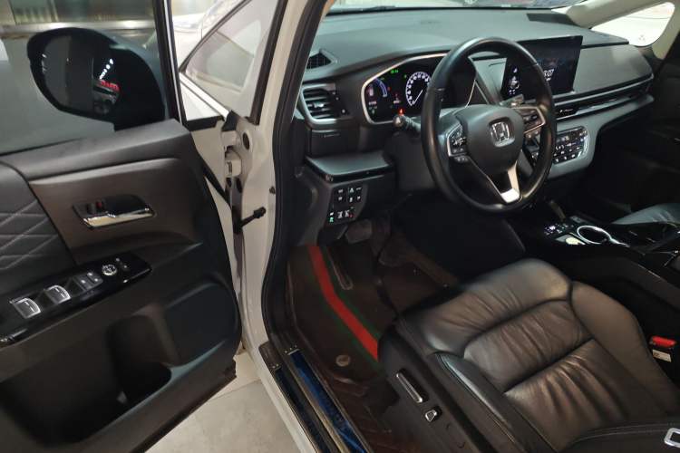 Used Honda Elysion 2024 2.0L eHEV Luxury Edition
