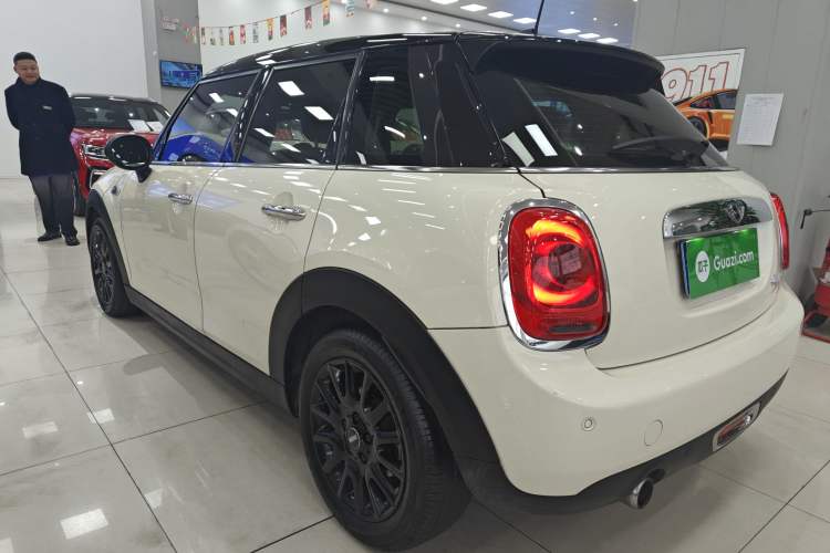 Used  MINI 2015 1.5T COOPER Excitement Five-Door Edition