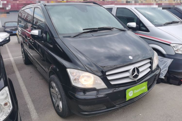 Used Mercedes-Benz Viano 2013 3.0L Comfort Edition
