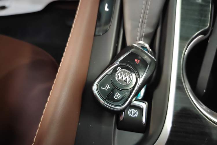 Used Buick Envision 2018 28T Four-Wheel Drive Luxury Model
