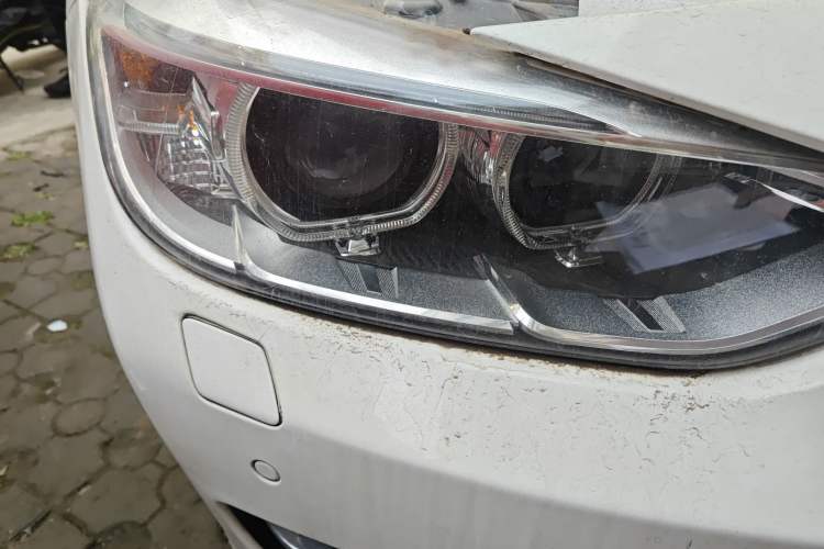 TDK.VehicleDetails.img