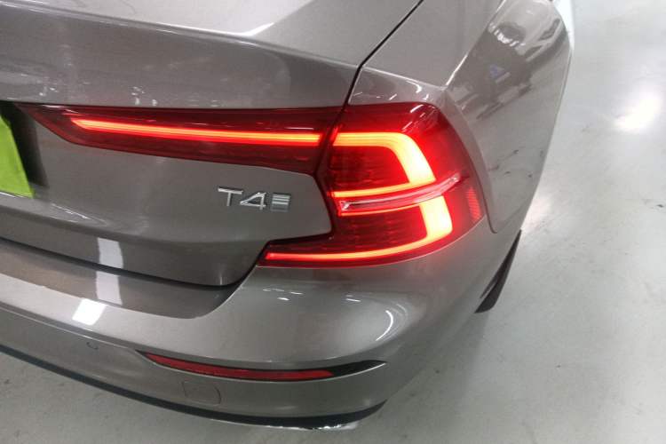 Used Volvo S60 2020 T4 Zhiyi Luxury Edition