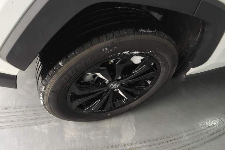 Used Toyota RAV4 2023 Dual-Engine 2.5L E-CVT Four-Wheel Drive Elite Plus Edition