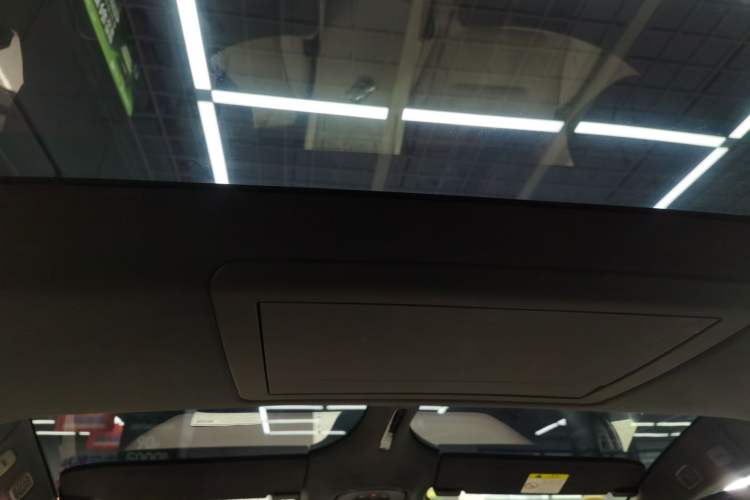 Used  12 2025 Ultra Extended-Range Edition