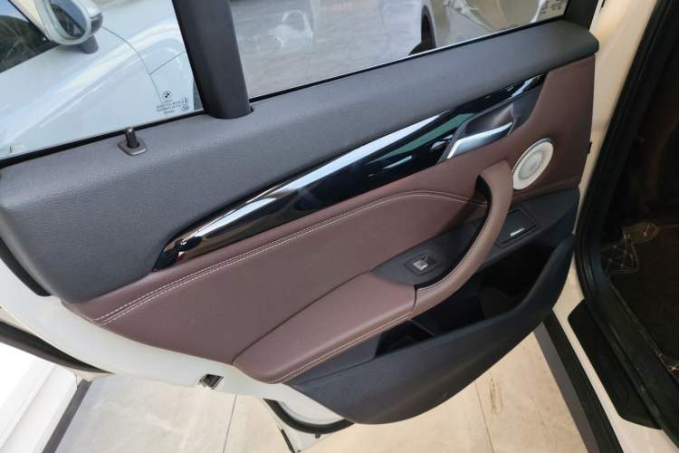 Used BMW X1 2021 Restyled sDrive25Li Leading Edition
