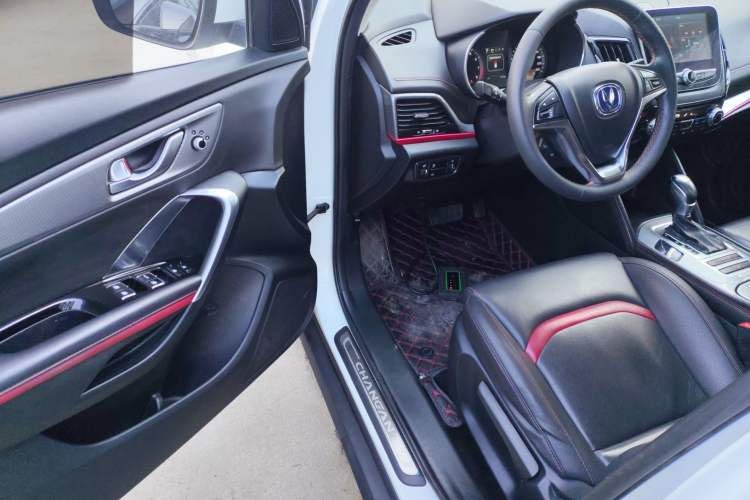 Used Changan CS55 2018 1.5T Automatic Colorful Edition China V Standard
