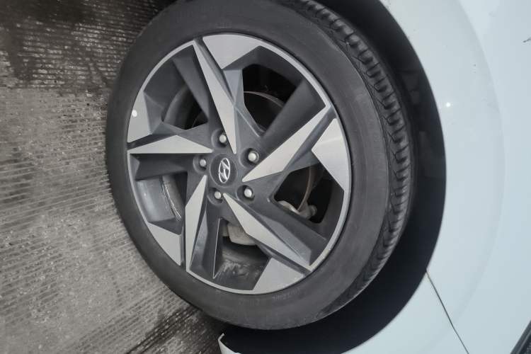 Used Hyundai Elantra 2021 1.5L CVT LUX Prestige Edition
