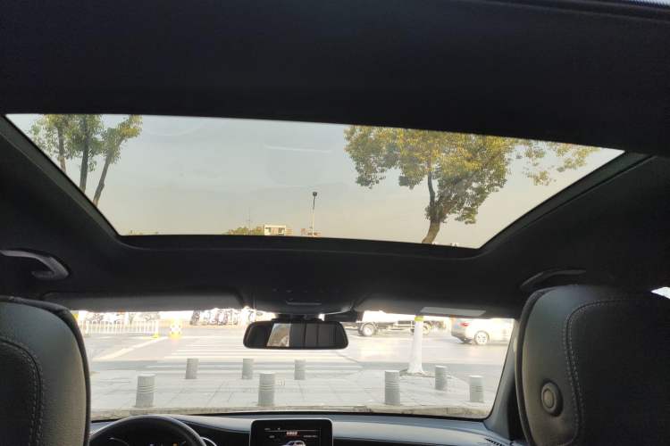 Used Mercedes-Benz GLC 2016 GLC 260 4MATIC Dynamic Edition
