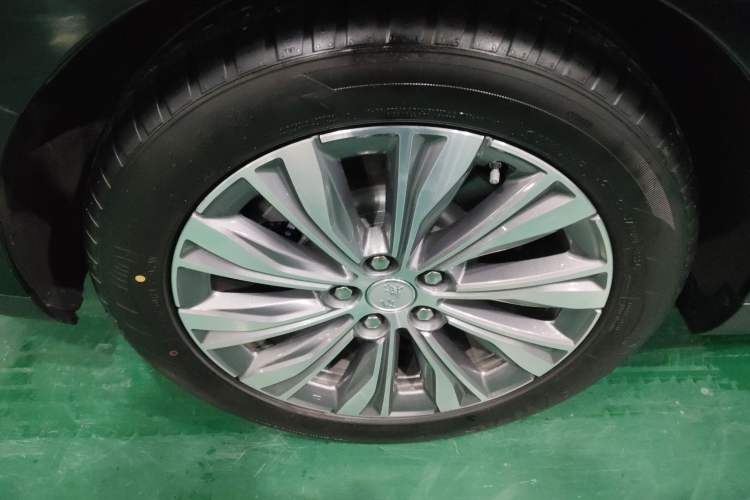 Used Hongqi E-QM5 2024 610 km PLUS
