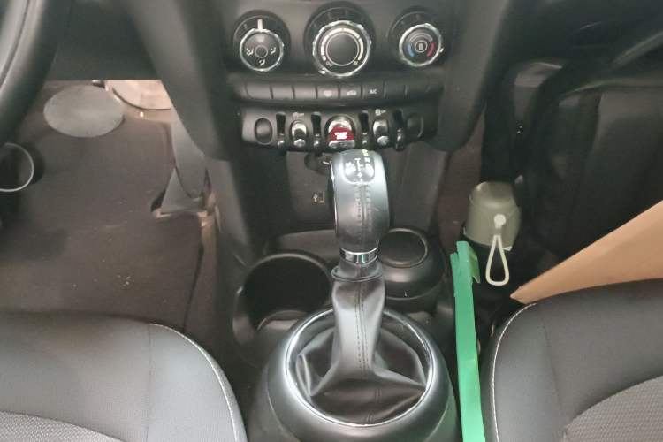 Used  MINI 2014 1.2T ONE+