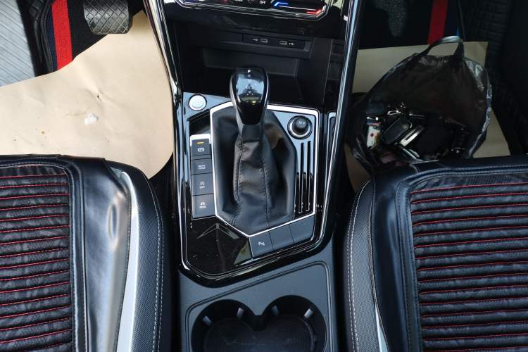 Used Volkswagen Tayron 2023 280TSI Two-Wheel-Drive Luxury Plus Advanced Version
