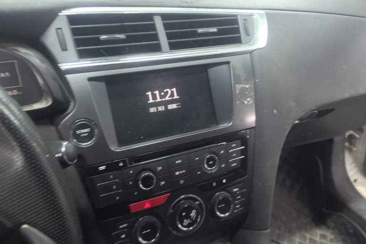 Used DS 6 2017 1.6T Prestige Edition THP160
