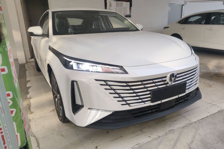 Used Changan Eado 2025 Blue Whale 1.5T 500Bar Prestige Model
