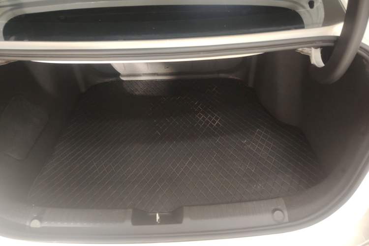 Used  L6 2024 125km PLUS Dragon Edition