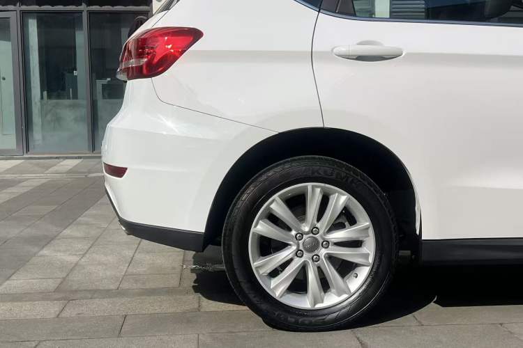 Used Haval H2 2016 Red-Label 1.5T Automatic Two-Wheel Drive Luxury Model