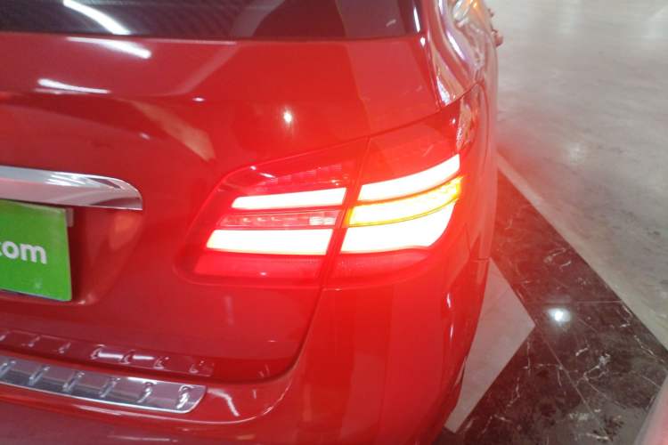 Used Mercedes-Benz B-Class 2015 B 200 Fashion Model