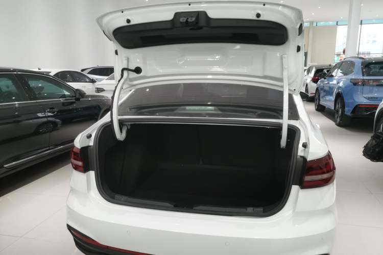 Used Volkswagen Lavida 2023 Revised 1.5L Automatic DeYi Edition