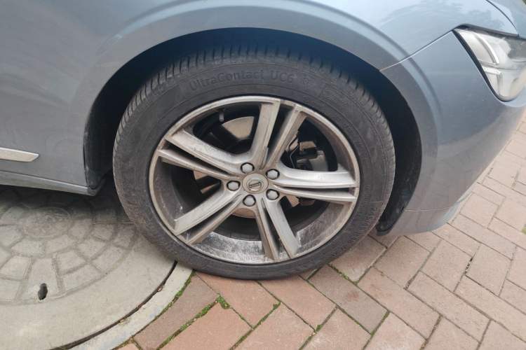 Used Volvo S90 2019 T4 Zhiyi Edition
