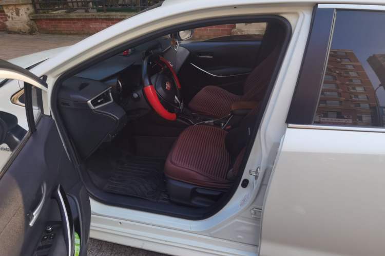 Used Toyota Levin 2019 Dual-Engine 1.8H E-CVT Luxury Edition China VI Standard
