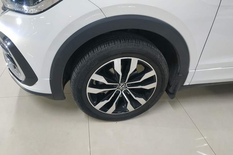 Used Volkswagen Tacqua 2021 280TSI DSG R-Line Smart Connectivity Version