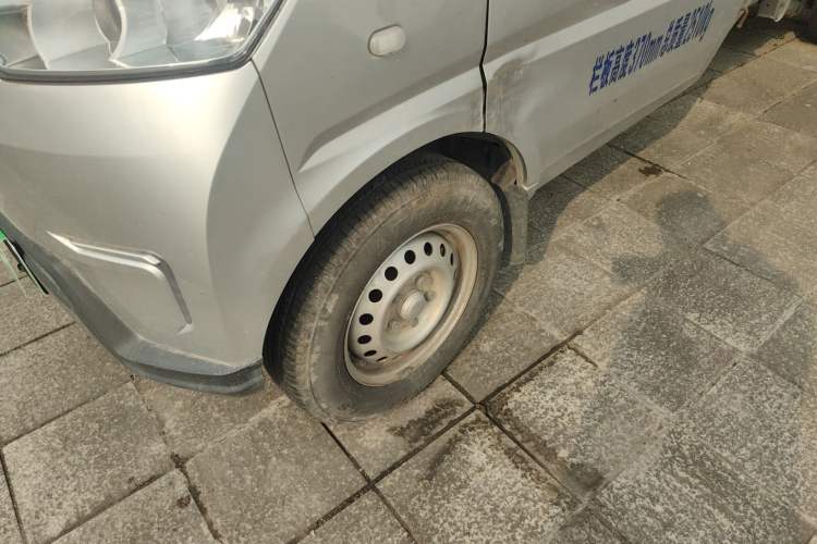 Used Wuling Electric Truck 2022 Affordable Model Anchi with 35.904 kWh
