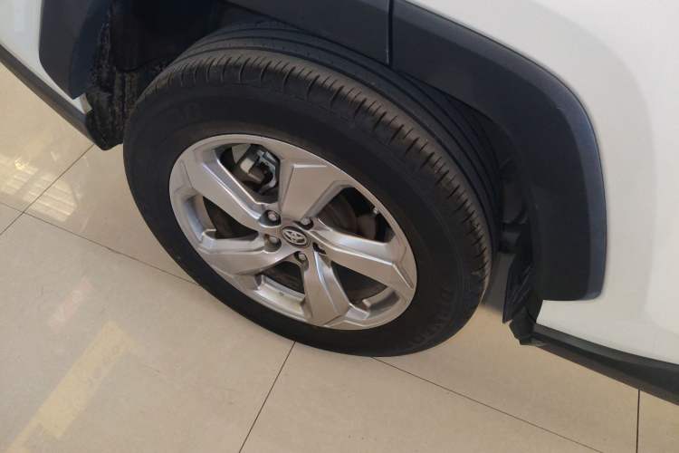 Used Toyota RAV4 2021 2.0L CVT Two-Wheel Drive Fashion Edition
