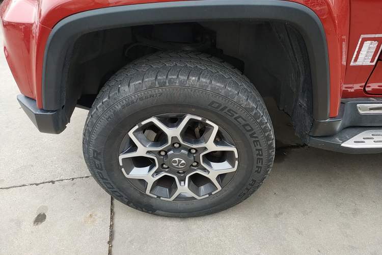 Used  BJ40 2019 PLUS 2.3T Automatic Four-Wheel Drive Premium Edition China VI
