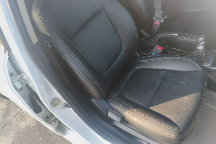 Used Kia K2 2015 Sedan 1.4L MT GLS