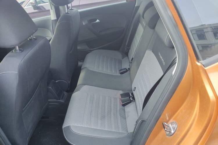 Used Volkswagen Polo 2018 1.5L Cross Polo Automatic