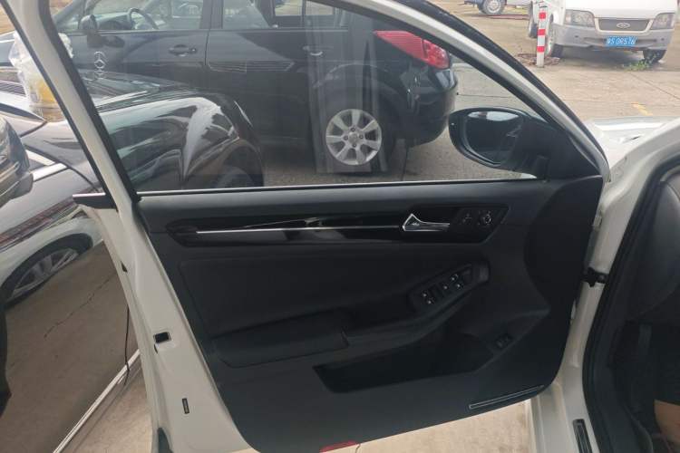 Used Volkswagen Sagitar 2018 280TSI DSG Luxury Model
